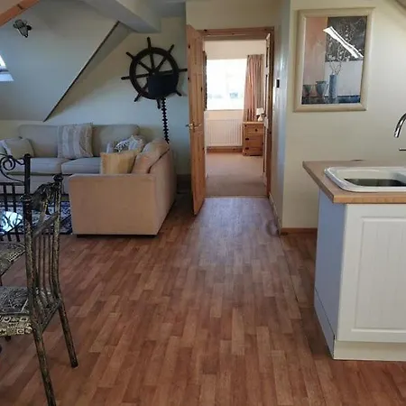 The Crow's Nest * Whitby