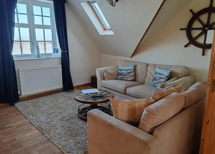 The Crow's Nest * 휫비